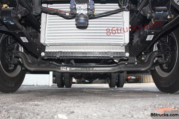 FAW Jiefang Lingtu 163hp 4X2(6 wheels) 4.16m AMT Automatic Single Row Van Light Truck Chassis (1) | 86Trucks