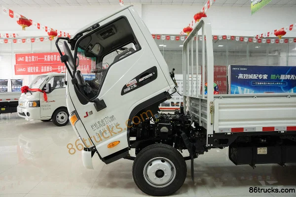 JAC Kangling J3 135 hp 4X2(6 wheels) 3.7m Single Row Flatbed Light Truck (China VI) Chassis (1) | 86Trucks