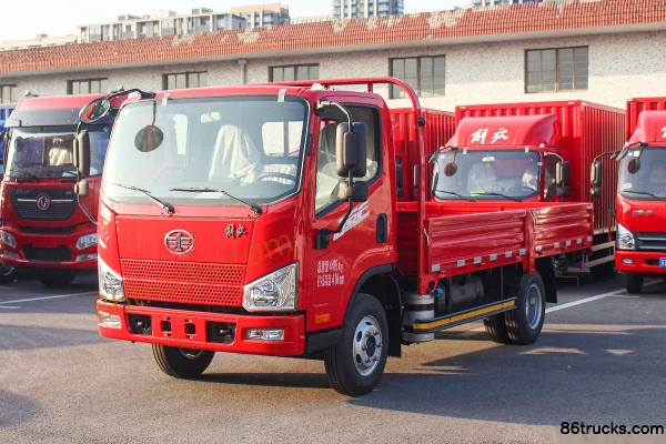 FAW Jiefang J6F Medium Body 137hp 4X2(6 wheels) 4.2m Single Row Flatbed Light Truck (China VI) Exterior (2) | 86Trucks