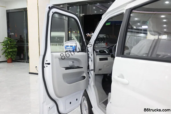 SRM Xinyuan New Haishi EV 4.5m pure electric multi-purpose passenger vehicle 41.86kWh Cab (1) | 86Trucks