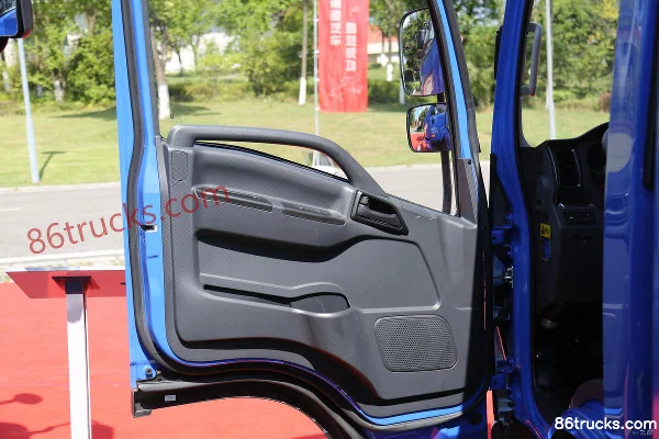 NanJun Ruijie D20 127 hp 4X2(6 wheels) 3.1m Dump Truck Cab (1) | 86Trucks