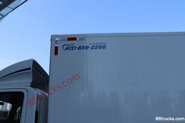Yutong Medium Body 4.12m Single Row Pure Electric Van Light Truck 90.236kWh 4X2(6 wheels) (2) | 86Trucks