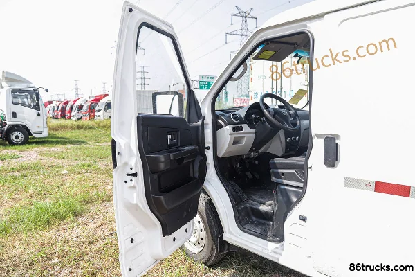 Ruichi EC35Ⅱ 2022 Standard Edition 2.6T 2-Seat 4.5m Electric Panel Van 39.42kWh Cab (3) | 86Trucks