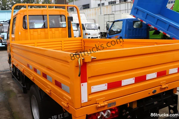 FAW Hongta FAW Jiefang Ba Ling 2 Series V6 137hp 4X2(6 wheels) 3.715m Single-row Stake Light Truck (China VI) Body (1) | 86Trucks