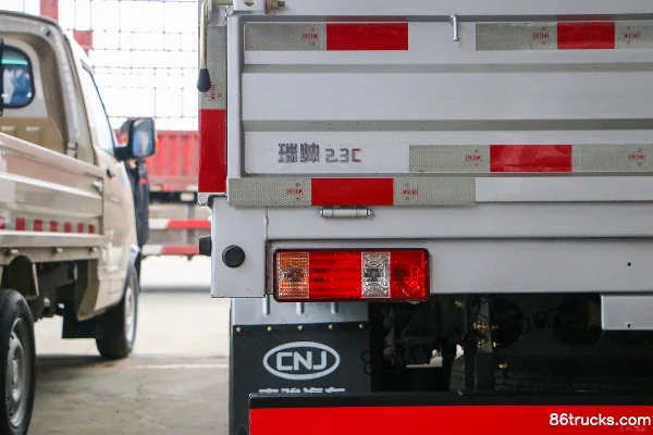 NanJun Ruishuai C Series 95hp 4X2(6 wheels) 3.81m Single Row Flatbed Micro Truck (China VI) Body (3) | 86Trucks