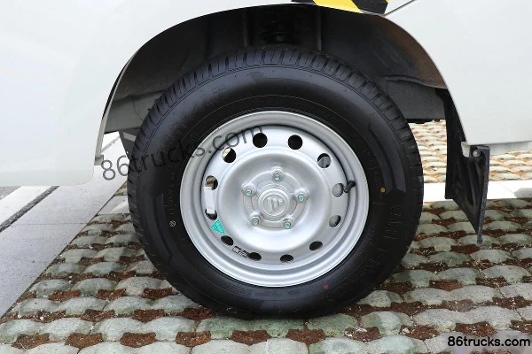 Foton Xiangling M1 2.65T 2.82m Single Row Pure Electric Van Micro Truck 44.43kWh 4X2(6 wheels) Chassis (3) | 86Trucks