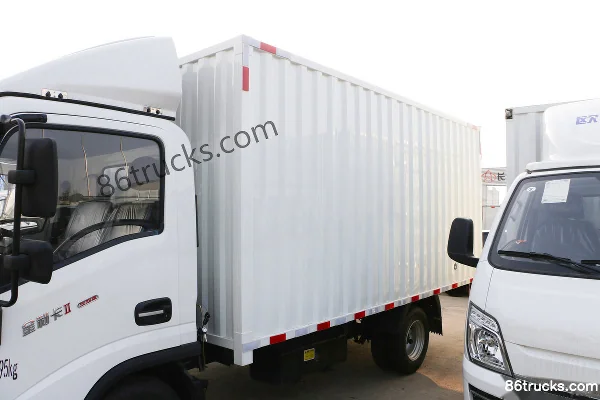 Ouling Jinlika II version luxe 2,0L 150 ch 4X2(6 roues) essence camion fourgon 4,1 m cabine simple (China VI) Carrosserie (1) | 86Trucks