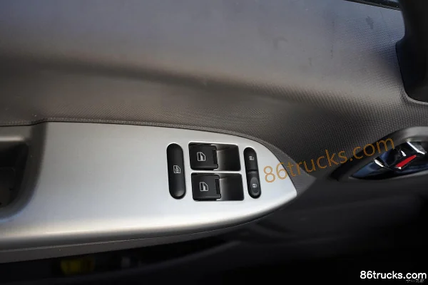 Foton Big King ES5 4X2(6 wheels) 3.8m half-row pure electric dump truck 246.67kWh Cab (2) | 86Trucks