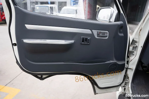 Golden Dragon Longyun GLE850 3.5T 3.275m pure electric panel van (50.23kWh) Cab (2) | 86Trucks