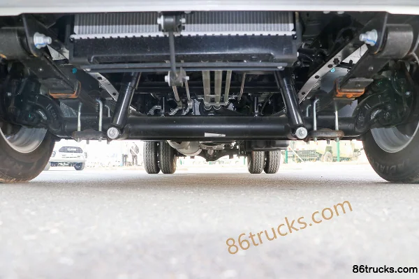BAW Jingka T7 Luxury Edition 2.0L 133 hp 4X2(6 wheels) Gasoline 3m Double Row Flatbed Mini Truck (China VI) Chassis (1) | 86Trucks
