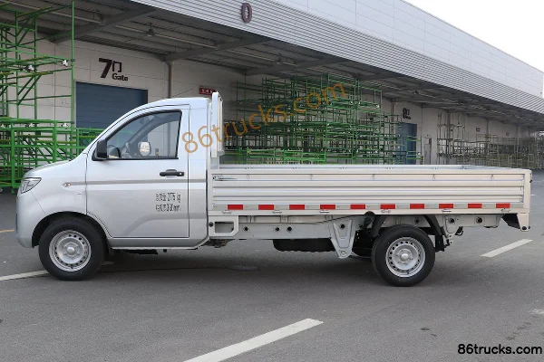 BAW Jingka T6 Luxury Edition 2.0L 133 hp 4X2(6 wheels) Gasoline 3.3m Single Row Flatbed Mini Truck (China VI) Exterior (3) | 86Trucks