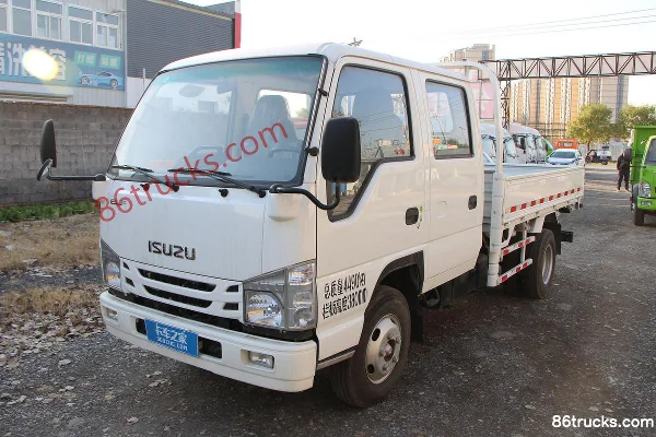 Qingling Isuzu 100P 120hp 4X2(6 wheels) 3.235m double-row flatbed light truck Exterior (3) | 86Trucks