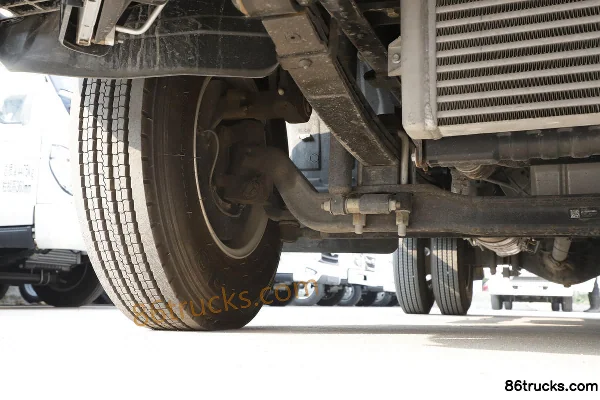 Foton Times Leader 5 150hp 4X2(6 wheels) 4.17m single-row flatbed light truck Chassis (2) | 86Trucks