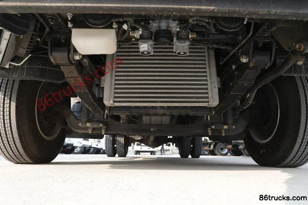 Foton Times Leader 5 150hp 4X2(6 wheels) 4.17m single-row flatbed light truck Chassis (1) | 86Trucks