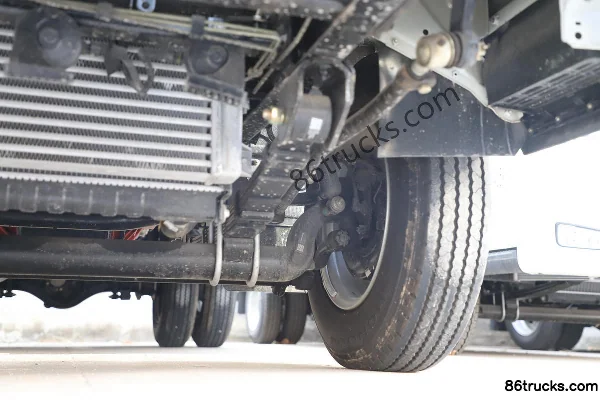 Foton Forland Xiaoka Star 5 115hp 4X2(6 wheels) 3.67m single-row van light truck (hydraulic brake) Chassis (3) | 86Trucks