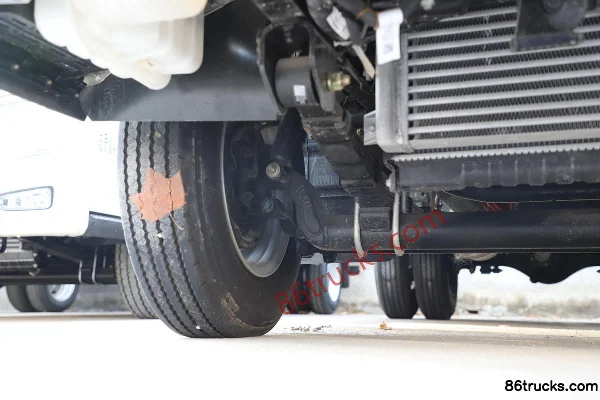 Foton Forland Xiaoka Star 5 115hp 4X2(6 wheels) 3.67m single-row van light truck (hydraulic brake) Chassis (2) | 86Trucks