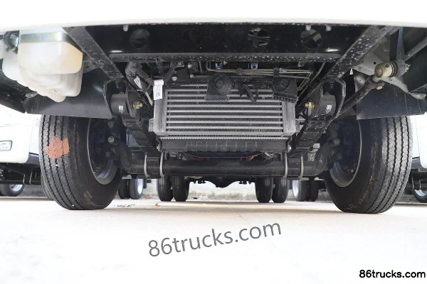 Foton Forland Xiaoka Star 5 115hp 4X2(6 wheels) 3.67m single-row van light truck (hydraulic brake) Chassis (1) | 86Trucks