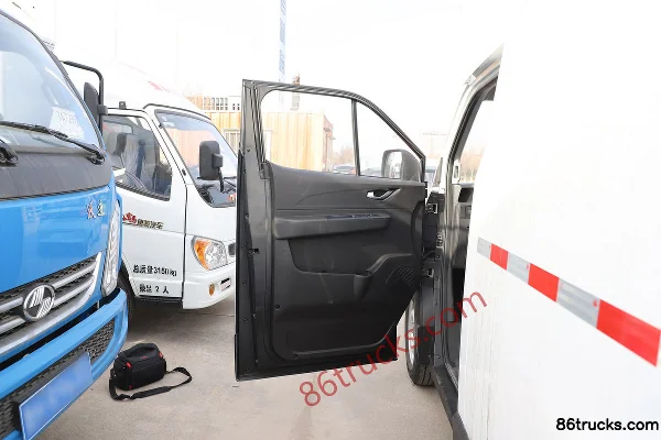 Karry Dolphin EV 3.06T 5.457m Pure Electric Van Cargo Truck Cab (1) | 86Trucks