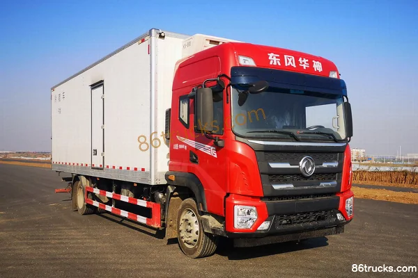 Dongfeng T5 Composite Edition 240 hp 4X2(6 wheels) 7.9m Refrigerated Truck (China VI) Exterior