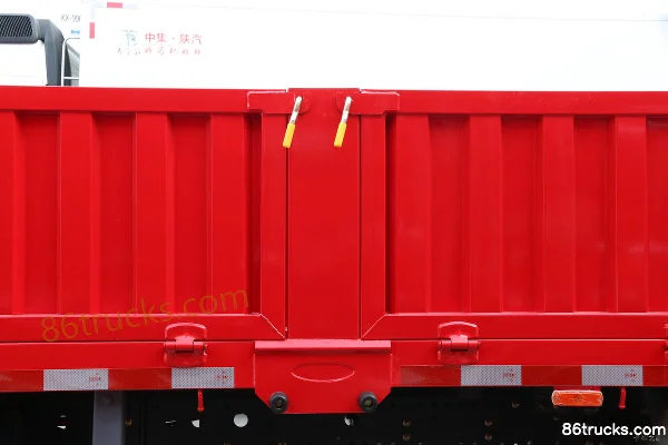 SHACMAN Delong L5000 Jingying Edition 220 hp 4X2(6 wheels) 6.8m stake cargo truck (Dongfeng Cummins) Body (3) | 86Trucks