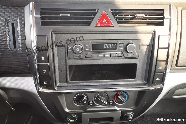 Dongfeng Furui Ka F6 4.5T 4.17m single-row plug-in hybrid van light truck 17.2kWh 4X2(6 wheels) Cab (2) | 86Trucks