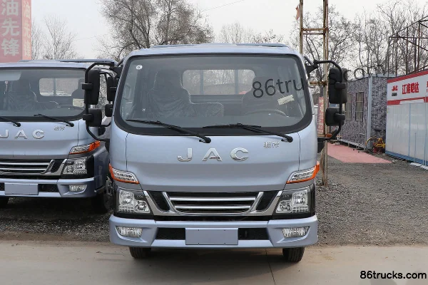 JAC Junling V5 132 hp 4X2(6 wheels) 3.37m Semi-row Flatbed Light Truck (China VI) Exterior (2) | 86Trucks