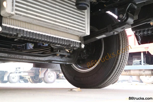 FAW Jiefang Lingtu 150hp 4X2(6 wheels) 4.16m Single Row Van Light Truck Chassis (3) | 86Trucks