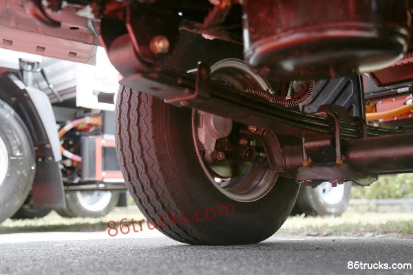 NanJun Ruibao 3.5T 4.11m single-row pure electric flatbed micro truck 4X2(6 wheels) Chassis (2) | 86Trucks