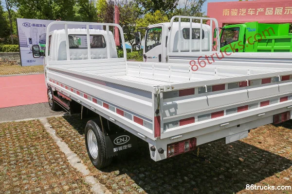 NanJun Ruibao 3.5T 4.11m single-row pure electric flatbed micro truck 4X2(6 wheels) Body (1) | 86Trucks