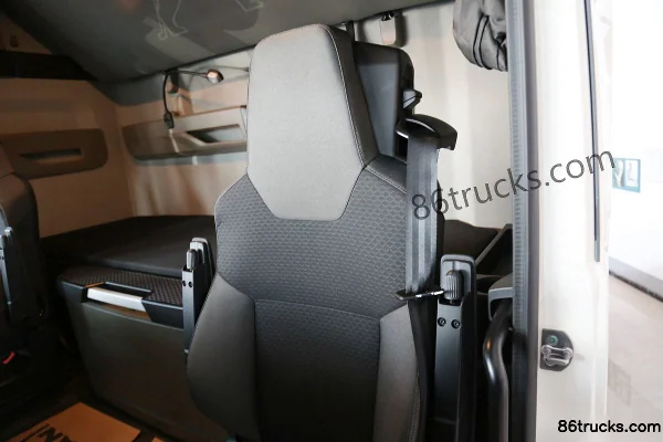 MAN New TGX Series Heavy Truck 510hp 6X4(10 wheels) AMT Automatic Tractor Truck (TGX26.510) Cab (3) | 86Trucks
