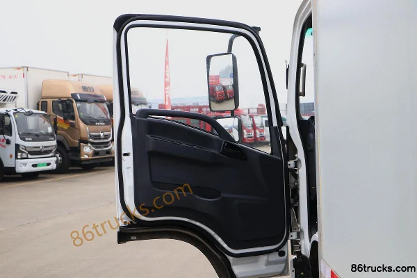 NanJun Ruijie D30GE 4.1m Single Row Pure Electric Box Van Light Truck 98.04kWh 4X2(6 wheels) Interior (1) | 86Trucks