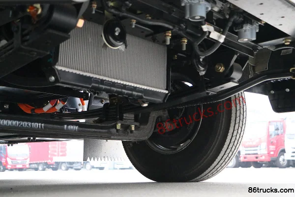 NanJun Ruijie D30GE 4.1m Single Row Pure Electric Box Van Light Truck 98.04kWh 4X2(6 wheels) Chassis (3) | 86Trucks