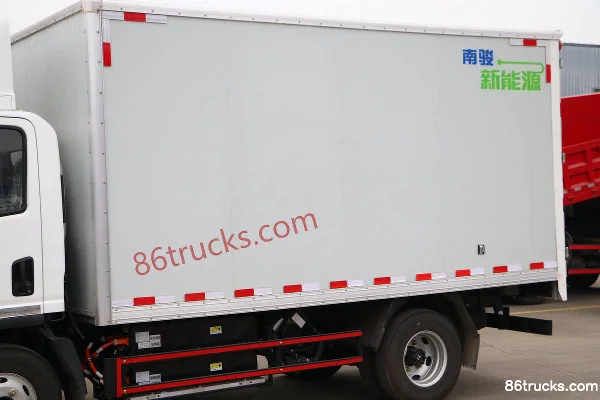 NanJun Ruijie D30GE 4.1m Single Row Pure Electric Box Van Light Truck 98.04kWh 4X2(6 wheels) Body (1) | 86Trucks