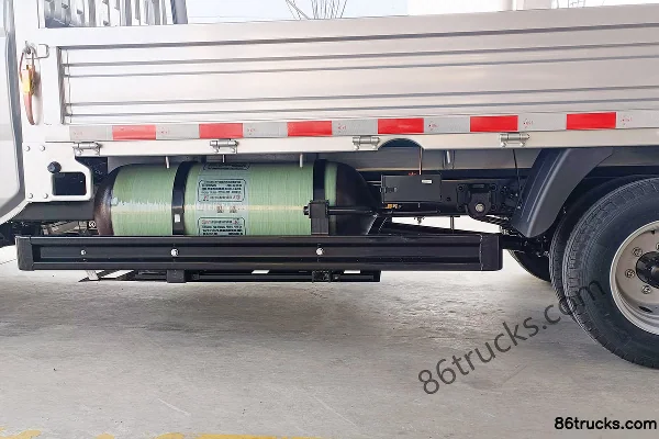 BAW Jingka T7 Comfort Edition 2.0L 122hp 4X2(6 wheels) CNG 3.3m Single Row Flatbed Micro Truck (China VI) Chassis (1) | 86Trucks