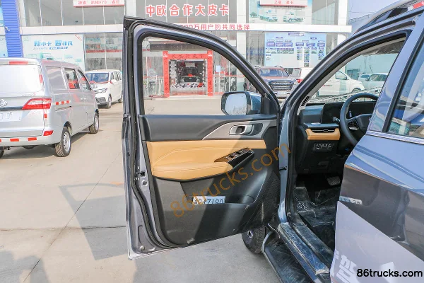 Changan Lantuo 2026 Zhixiang 2.0T Petrol 233 ch Automatic 4WD Long Box Double Cab Pickup Châssis (1) | 86Trucks