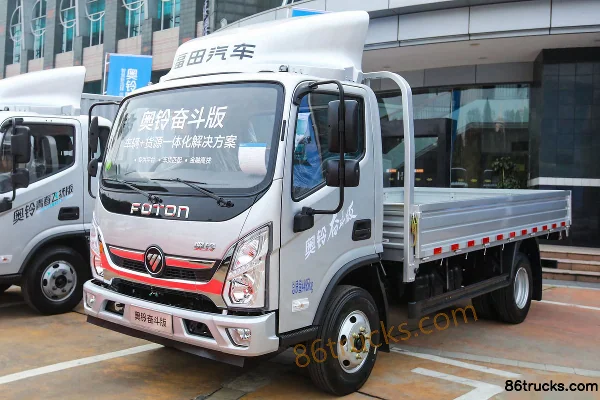 Foton Aoling Fendou Edition 132hp 4X2(6 wheels) 4.17m Single Row Flatbed Light Truck (China VI) Exterior