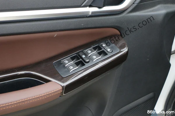 Foton Tunland Shengtu 7 modèle 2020 luxe 2,0T diesel 163 ch deux roues motrices pick-up double cabine à empattement standard (China VI) Châs
