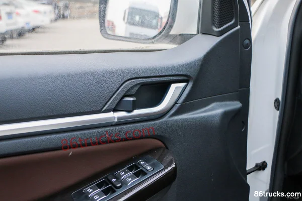 Foton Tunland Shengtu 7 modèle 2020 luxe 2,0T diesel 163 ch deux roues motrices pick-up double cabine à empattement standard (China VI) Châs