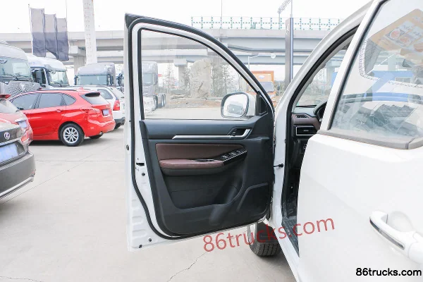 Foton Tunland Shengtu 7 modèle 2020 luxe 2,0T diesel 163 ch deux roues motrices pick-up double cabine à empattement standard (China VI) Châs