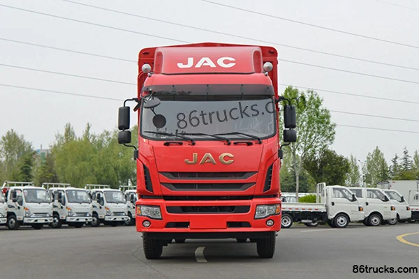 JAC JAC Q9 medium-duty truck livestock transport truck