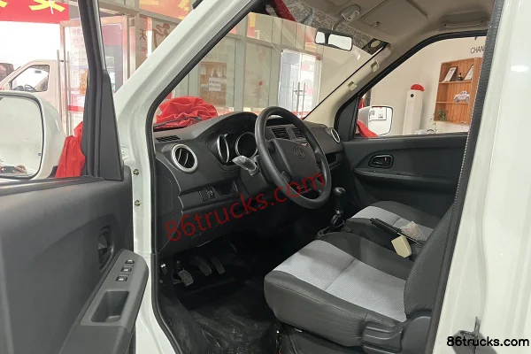 Changan Light Truck Ruixiang M60 2020 Standard 1.6L 105hp CNG 6-Seat Multi-Purpose Passenger Vehicle (China VI) Cab (1) | 86Trucks