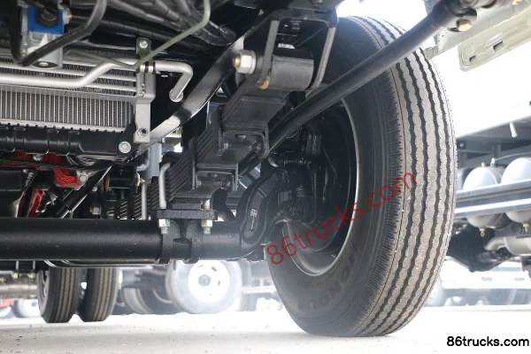 Foton Xiaoyun W3 95hp 4X2(6 wheels) 3.85m Single Row Stake Mini Truck (China VI) Chassis (3) | 86Trucks