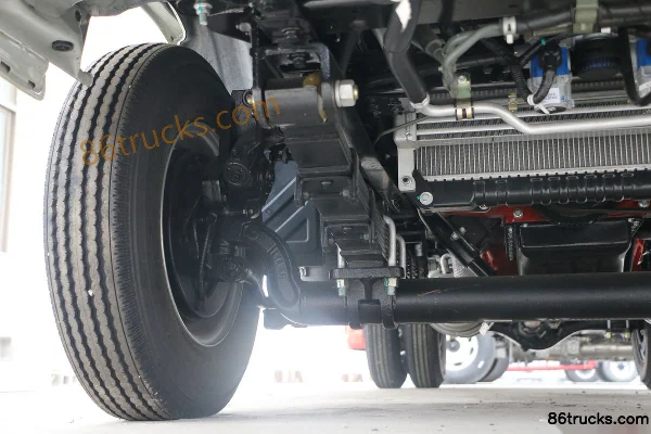 Foton Xiaoyun W3 95hp 4X2(6 wheels) 3.85m Single Row Stake Mini Truck (China VI) Chassis (2) | 86Trucks