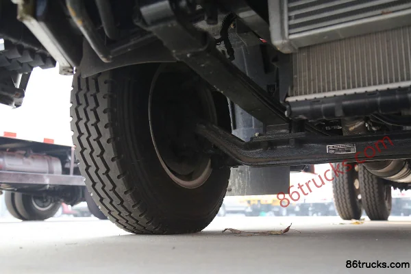 FAW Jiefang Hu VH 160 ch 4X2(6 roues) 4,16 m camion à ridelles à cabine simple (Yunnai) Châssis (2) | 86Trucks