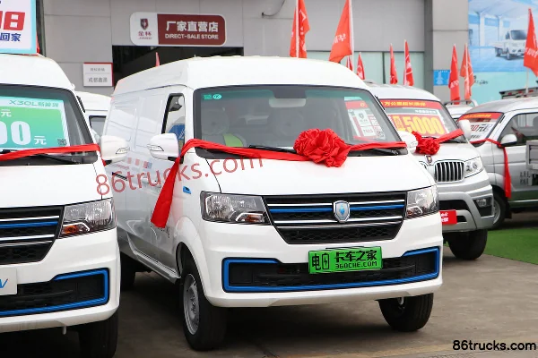 SRM SRM Xinyuan Xinhaishi EV Electric Panel Van