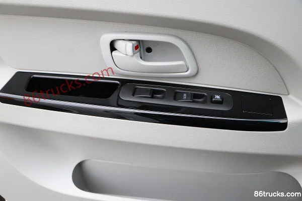 SRM Xinyuan New Haishi EV 4.5m Pure Electric Multi-Purpose Passenger Vehicle 40.55kWh Cab (2) | 86Trucks