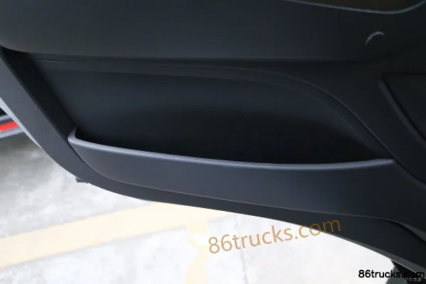 Foton Aumark S1 Lightweight Zhixiang Edition 122hp 4X2(6 wheels) 4.17m Single Row Flatbed Light Truck (China VI) Cab (2) | 86Trucks