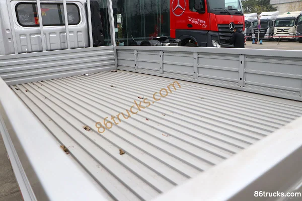 Foton Aumark S1 Lightweight Zhixiang Edition 122hp 4X2(6 wheels) 4.17m Single Row Flatbed Light Truck (China VI) Body (2) | 86Trucks
