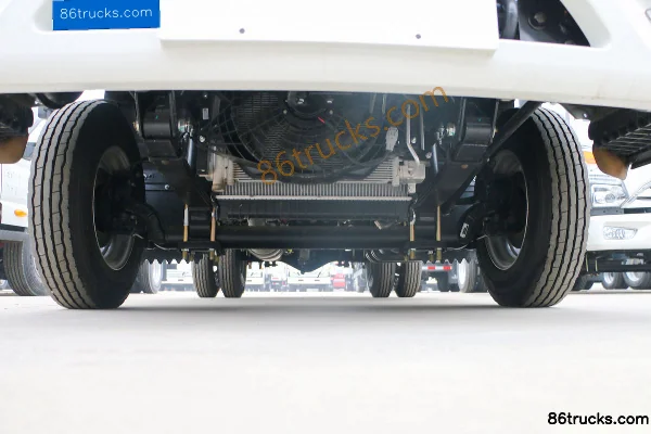 JAC Kangling J3 Deluxe 95hp 4X2(6 wheels) 3.33m Single-row Van Light Truck (China VI) Chassis (1) | 86Trucks