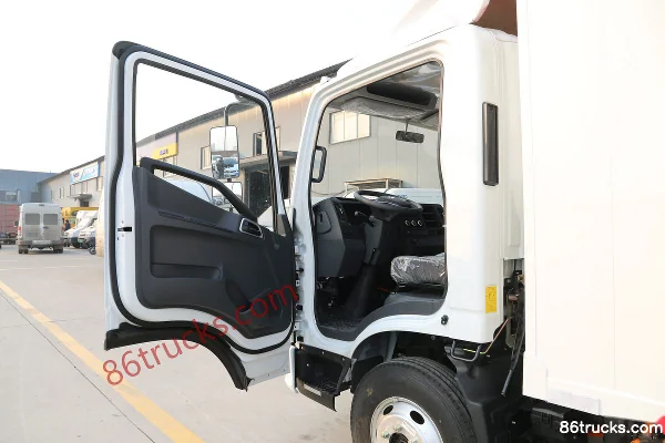 Yuejin Chaoyue EC300 4,5T 4,17 m fourgon électrique monoplace 106,95 kWh 4X2(6 roues) Intérieur (1) | 86Trucks